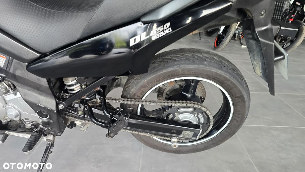 Suzuki V-STROM - 12