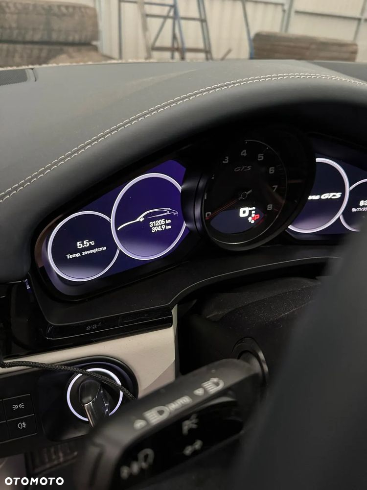 Porsche Cayenne - 15