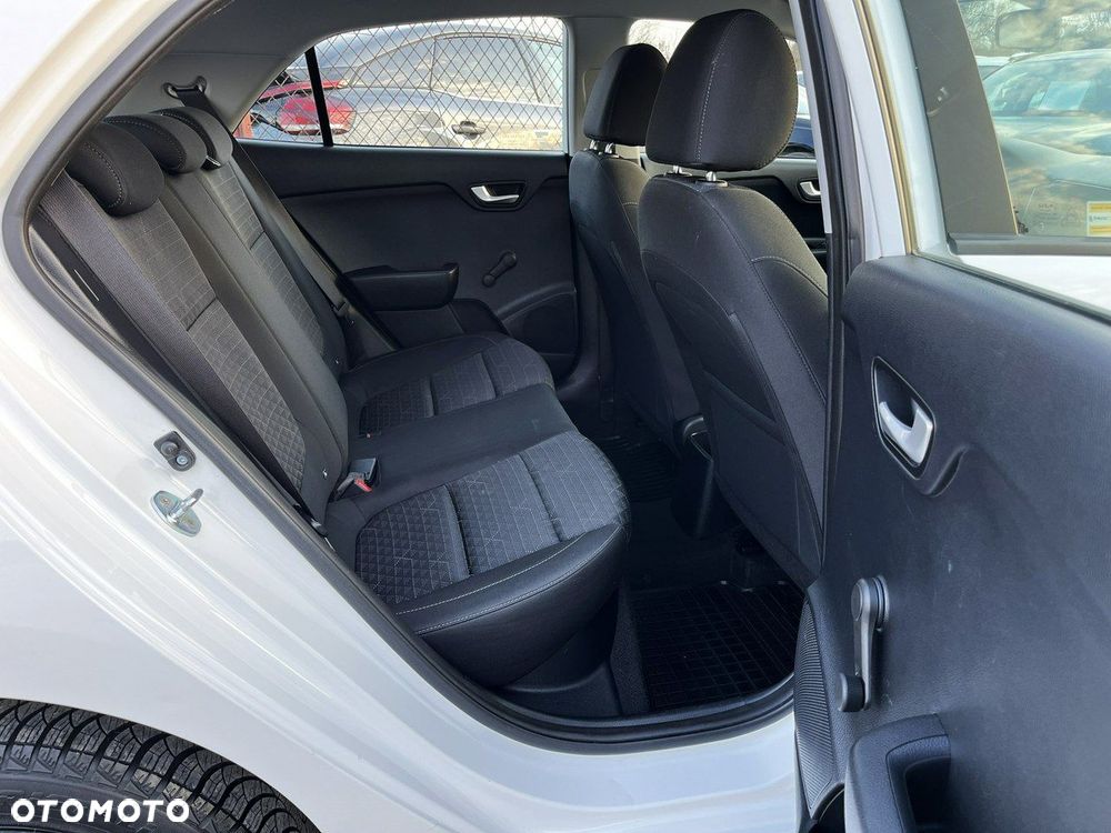 Kia Rio 1.0 T-GDI M - 28