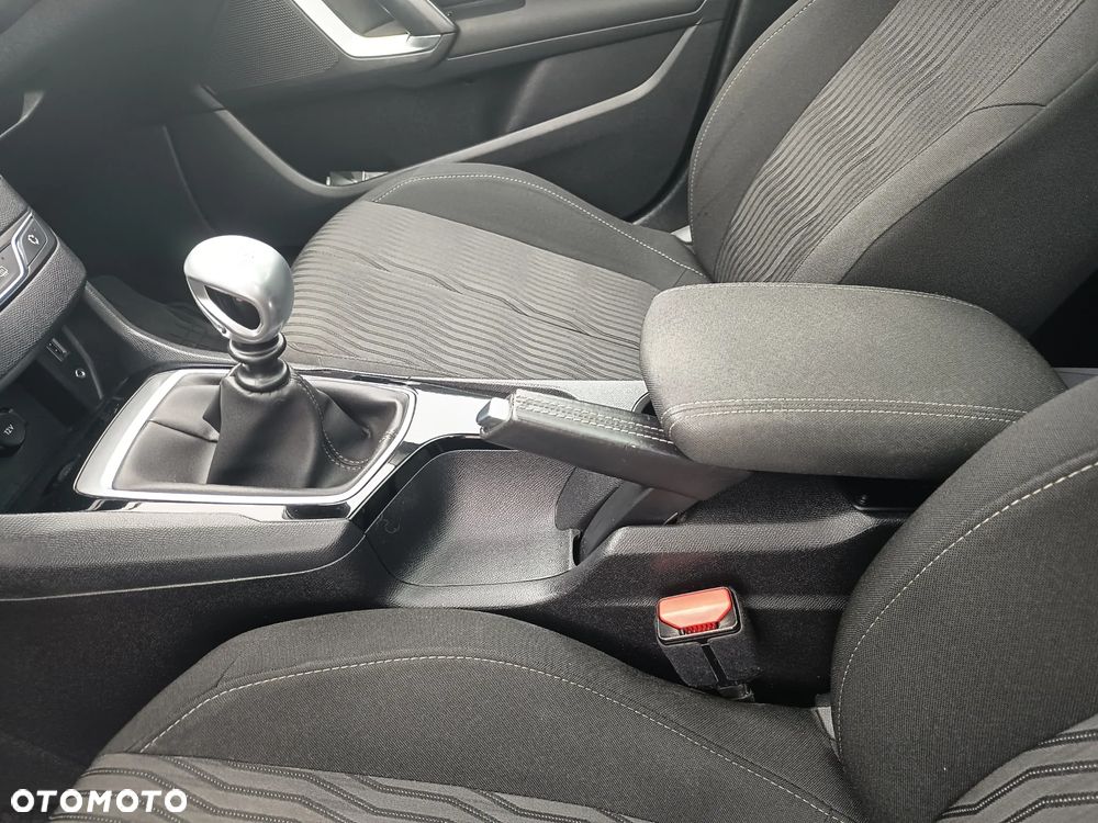 Peugeot 308 SW 1.6 BlueHDi Active S&S - 21