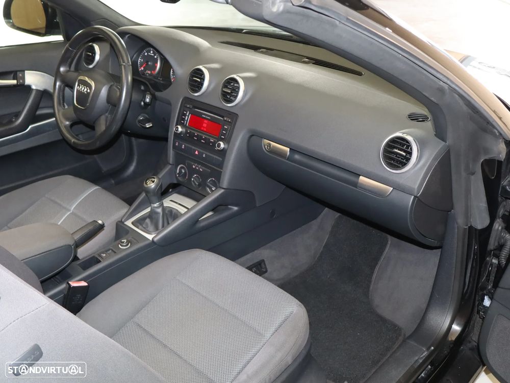 Audi A3 Cabrio 1.6 TDi S-line - 12