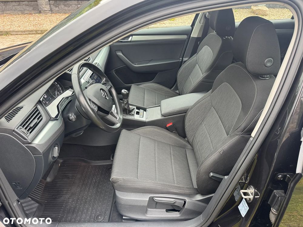 Skoda Superb 1.6 TDI Ambition - 11