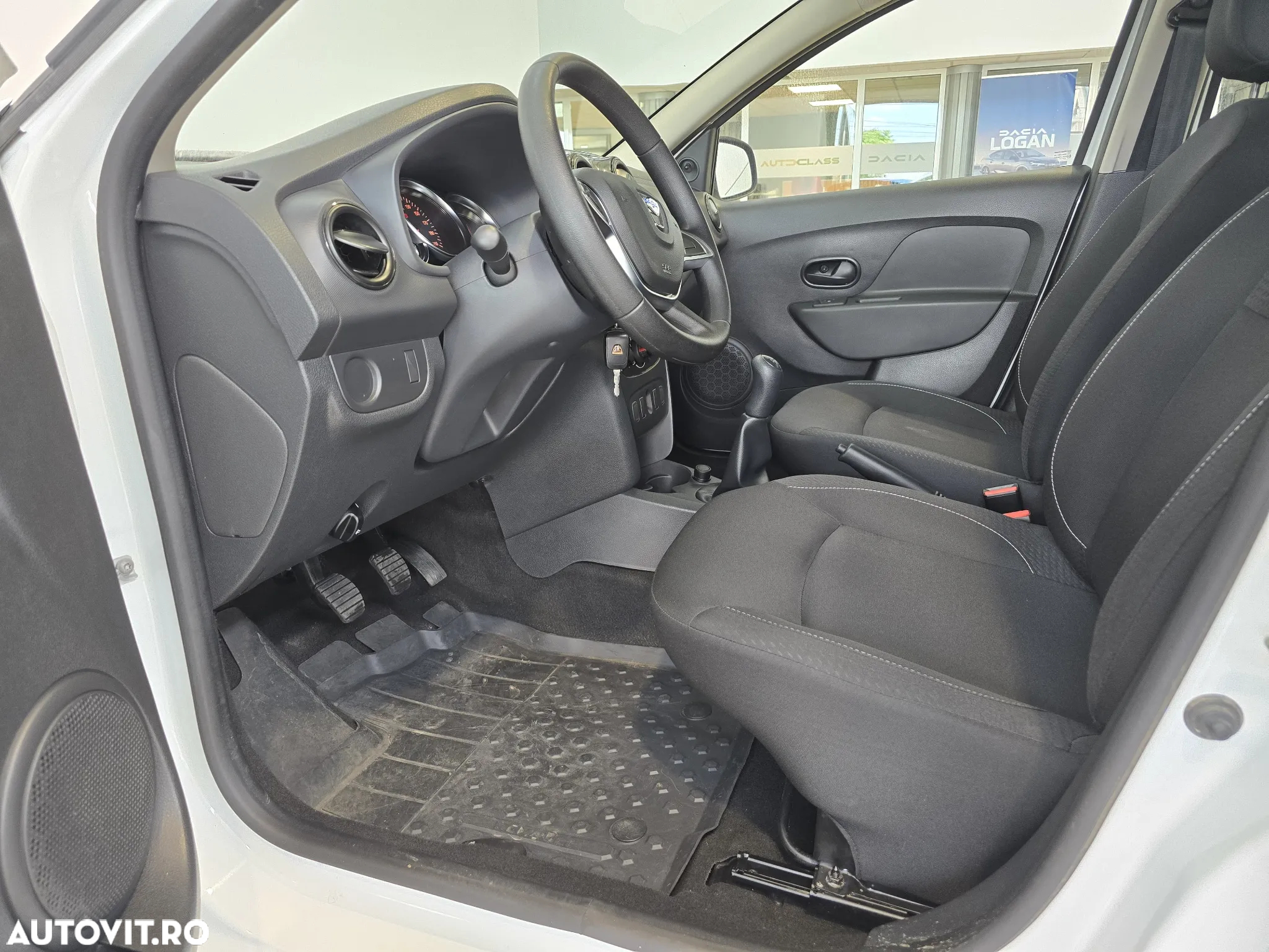 Dacia Logan 1.0 SCe Laureate - 7