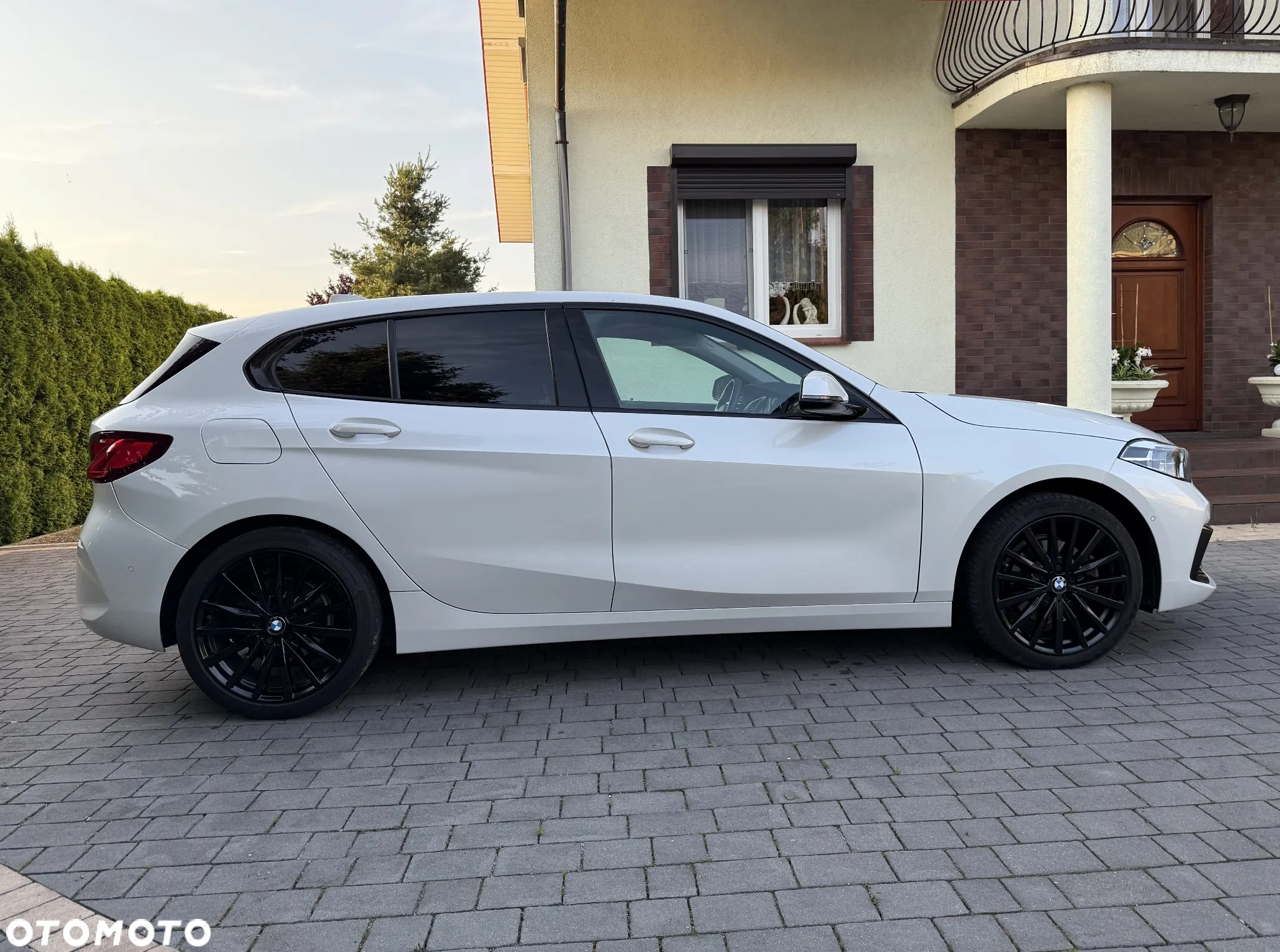 BMW Seria 1 118d Sport Line - 12