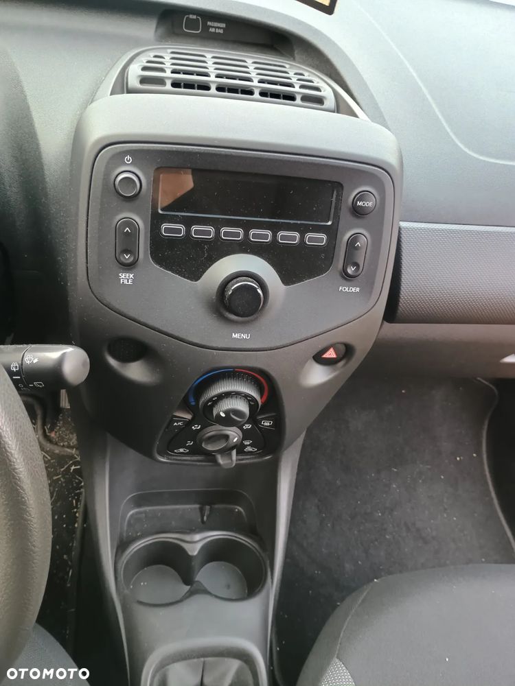 Toyota Aygo 1.0 VVT-i Sprint EU6 - 10