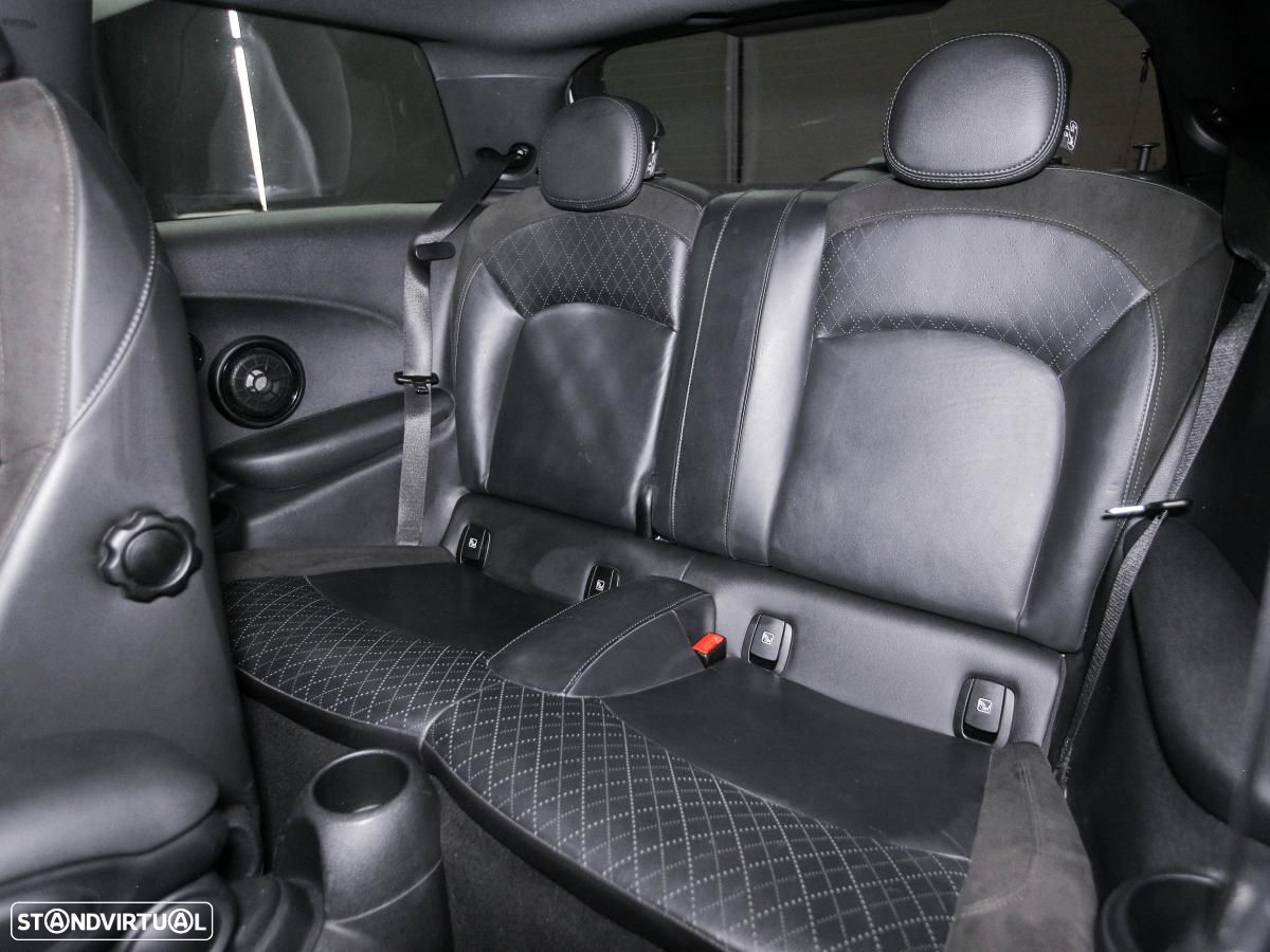 MINI 3 Portas Cooper SE - 9