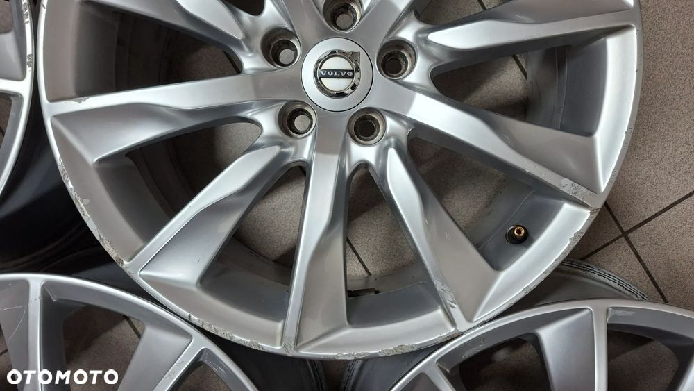 Felgi Aluminiowe 18 Volvo S90 V90 5x108 ET 42 - 9