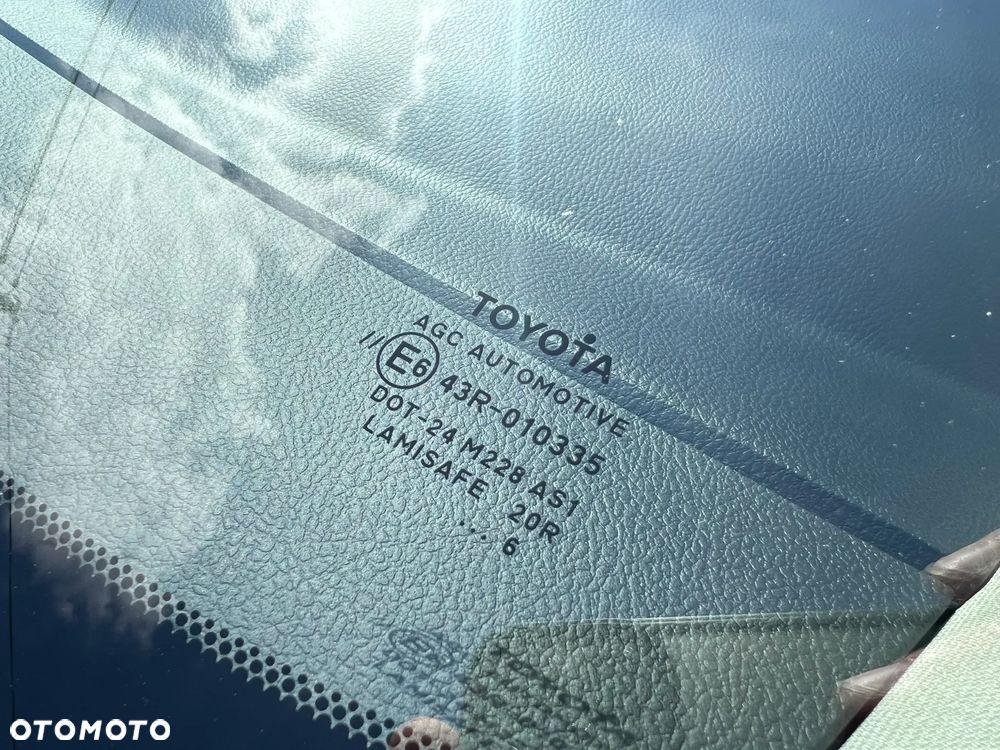 Toyota Auris 1.2 Turbo Edition S+ - 24