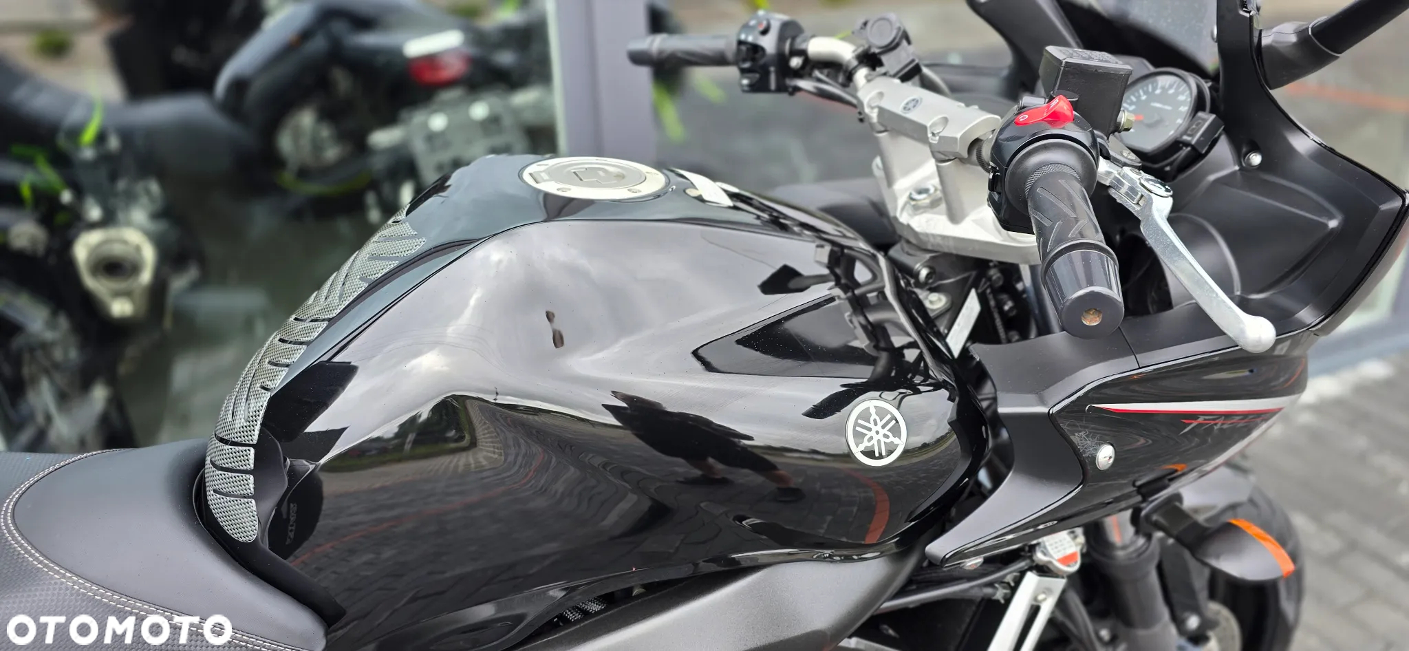 Yamaha FZ6 - 10