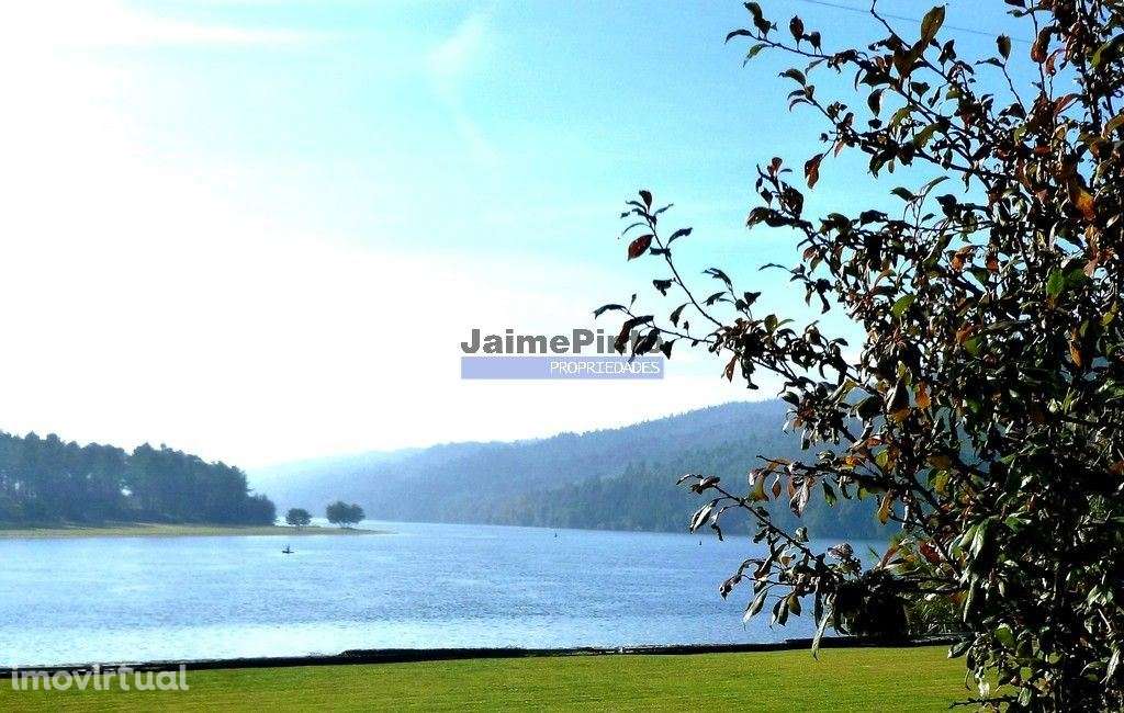 Terreno 40.500m2 vizinho ao rio Douro. Portugal, Porto, Penafiel, E... - Grande imagem: 4/9