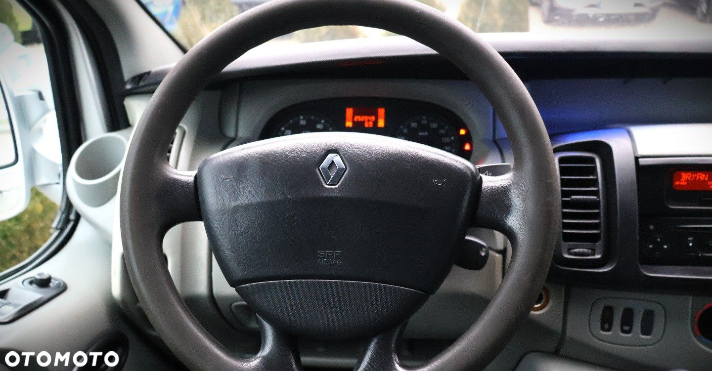 Renault Trafic - 19