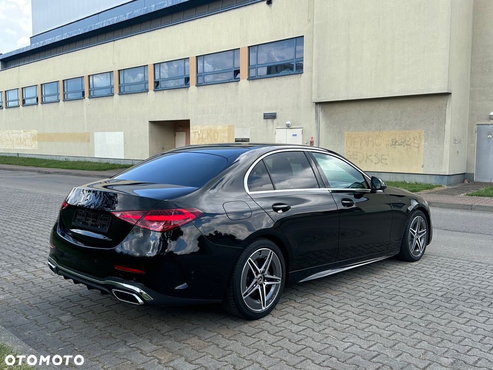Mercedes-Benz Klasa C 180 9G-TRONIC AMG Line - 11