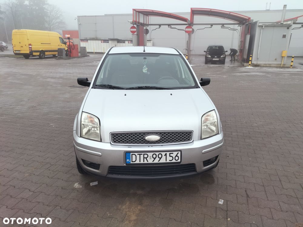 Ford Fusion - 1