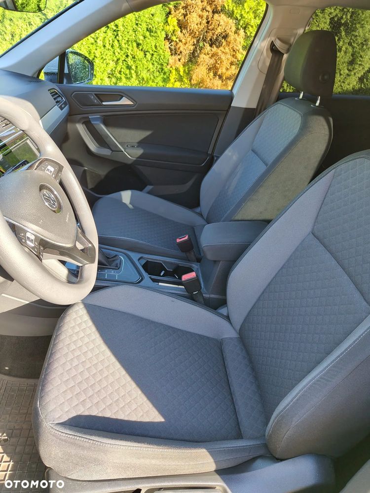 Volkswagen Tiguan - 8