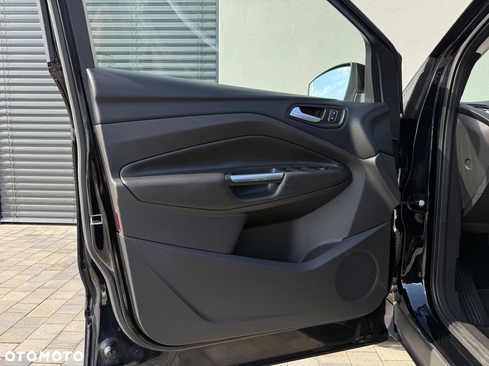 Ford Kuga 1.5 EcoBoost 2x4 Cool & Connect - 15