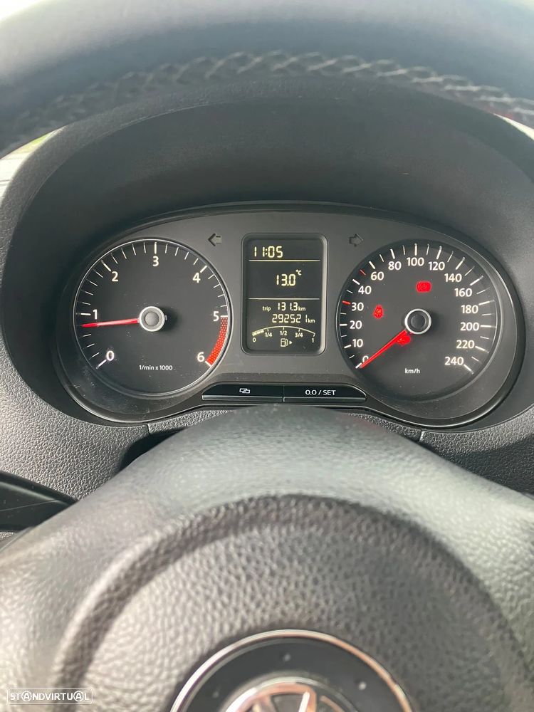 VW Polo 1.6 TDI Confortline BlueMotion - 9