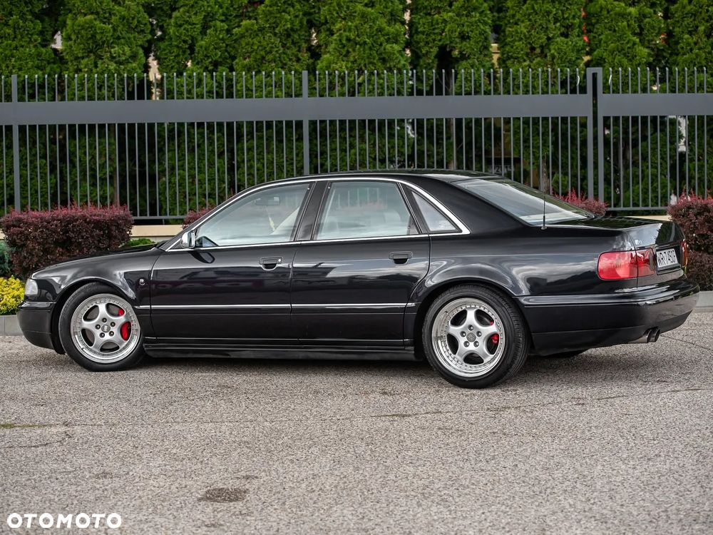 Audi S8 4.2 Quattro - 10