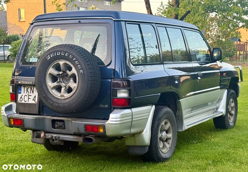 Mitsubishi Pajero - 4