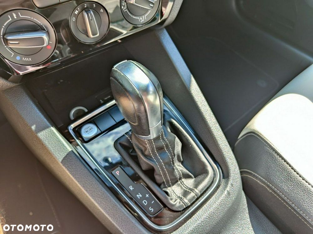 Volkswagen Jetta 1.8T SE - 26