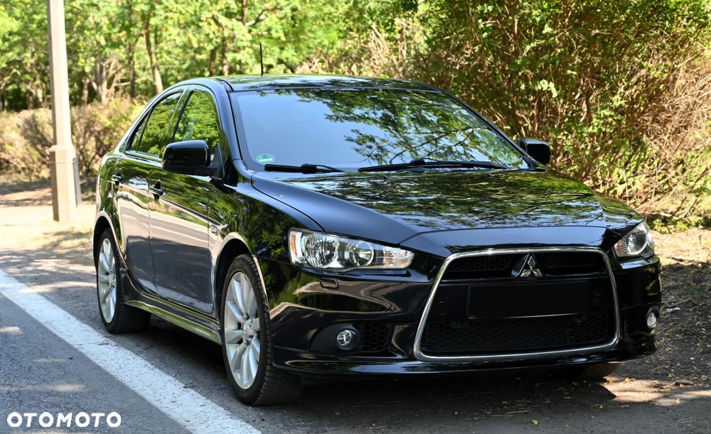 Mitsubishi Lancer - 12