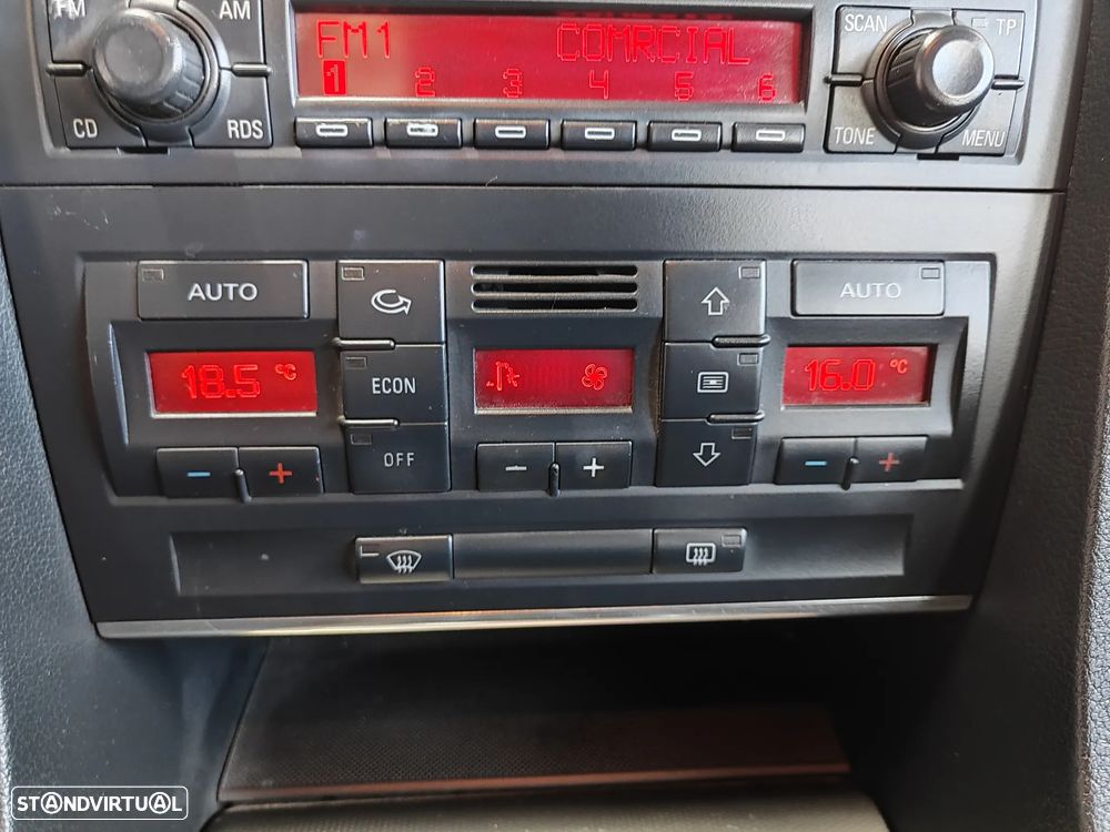 Audi A4 Avant 1.9 TDI m6 Exclusive - 31