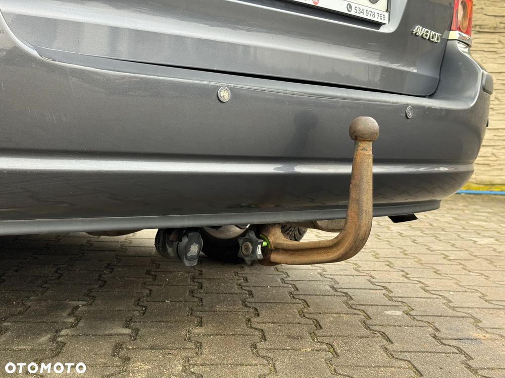 Toyota Avensis 2.0 VVT-i Sol - 9