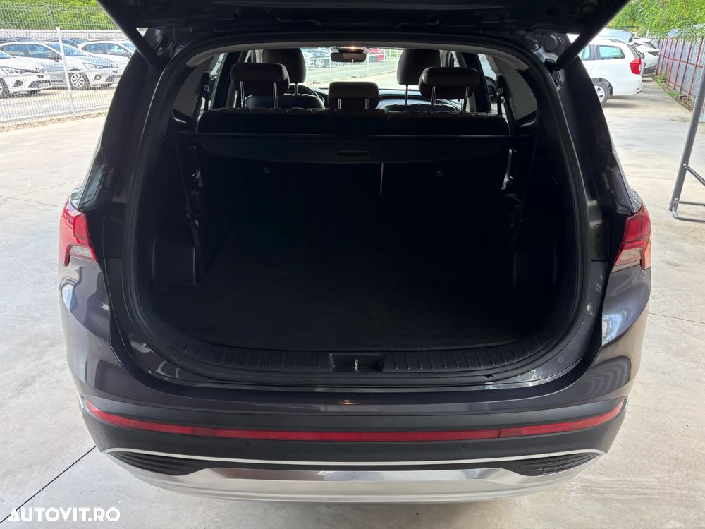 Hyundai Santa Fe 1.6 HEV 4WD SEVEN Signature - 8