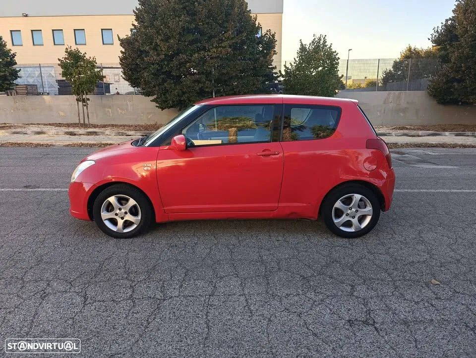 Suzuki Swift 1.3 DDiS GL - 7