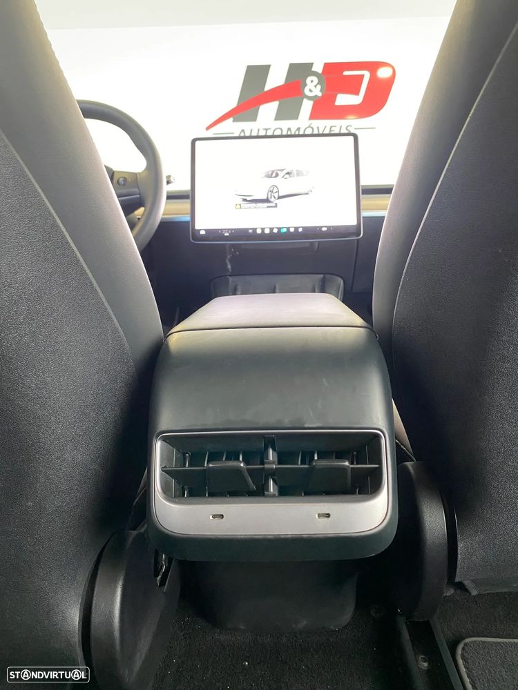 Tesla Model 3 Long Range Tração Traseira - 28