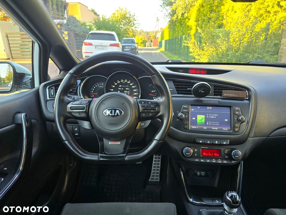 Kia Ceed 1.6 T-GDI GT-Challenge - 32
