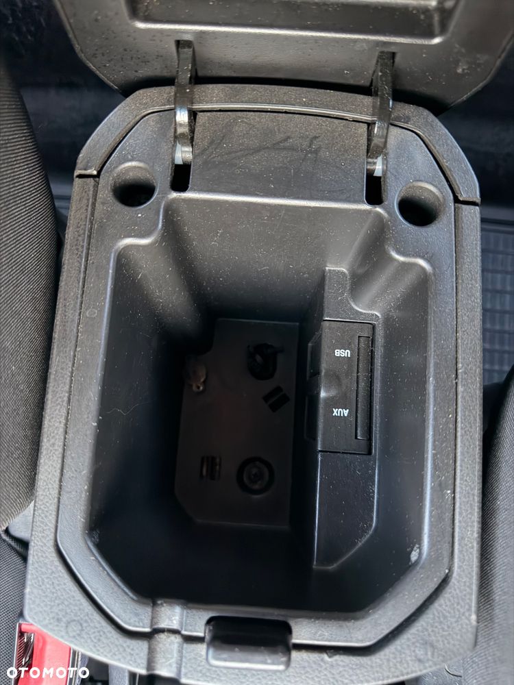 Chevrolet Cruze 1.6 LT - 30