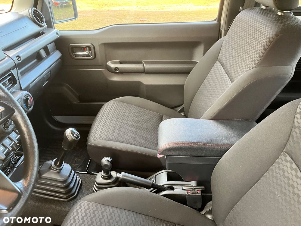 Suzuki Jimny 1.5 ALLGRIP Comfort - 22