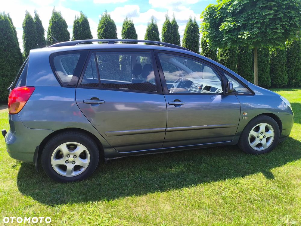 Toyota Corolla Verso 2.0 D-4D Sol - 3