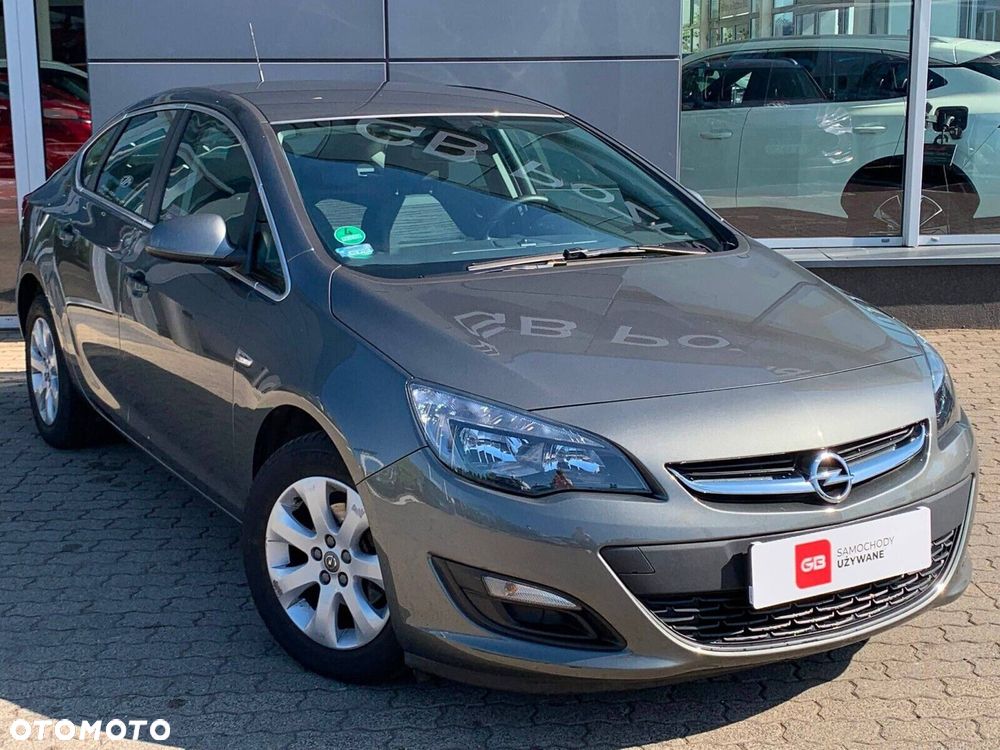 Opel Astra - 4
