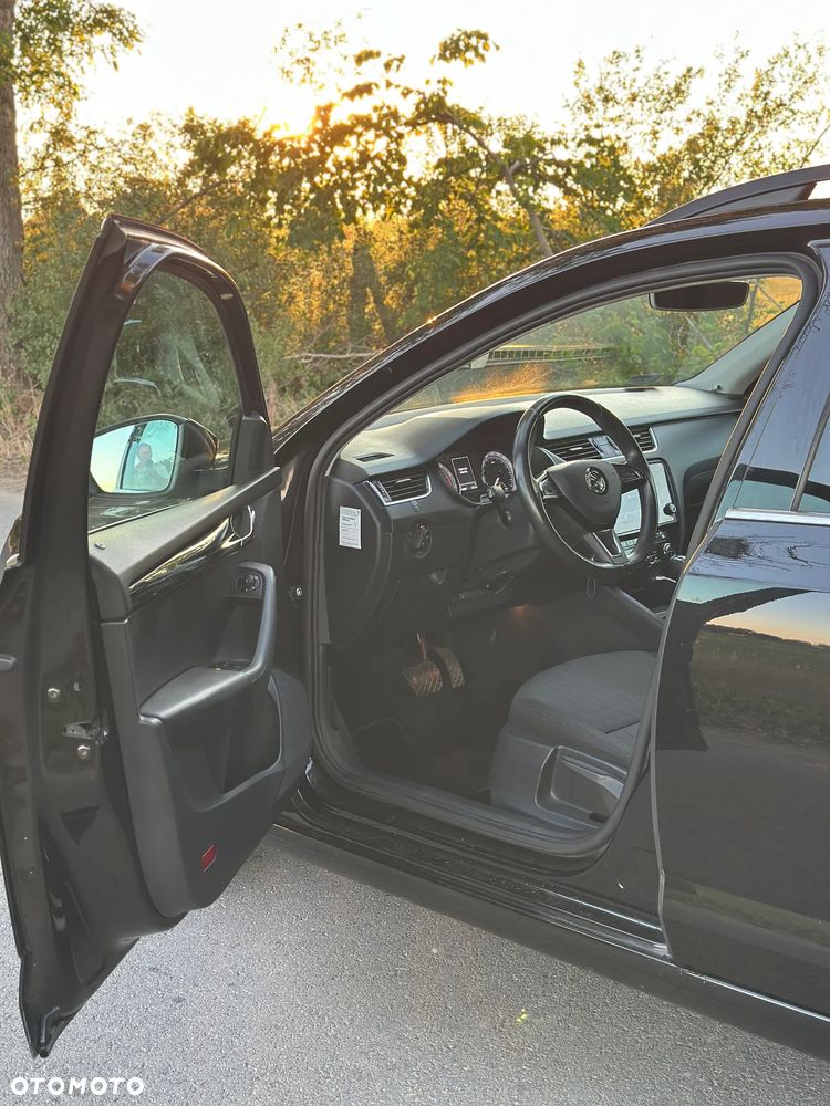 Skoda Octavia 2.0 TSI Style DSG - 15