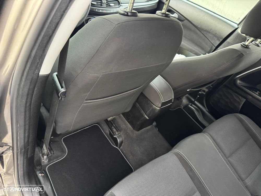 Fiat Tipo Station Wagon 1.3 M-Jet Lounge - 6