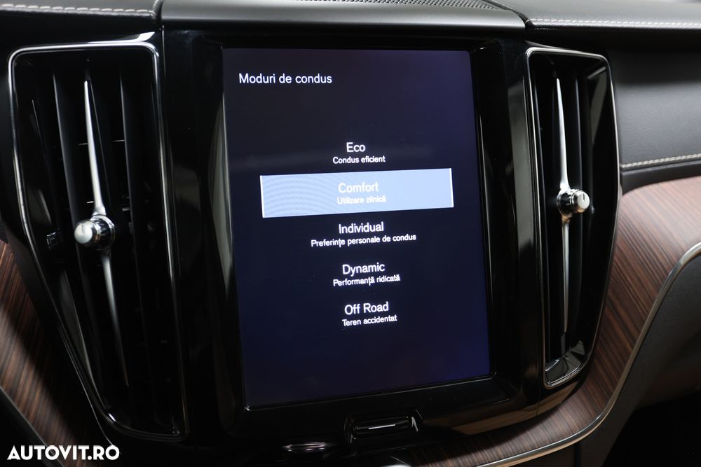 Volvo XC 60 D5 AWD Geartronic Inscription - 40