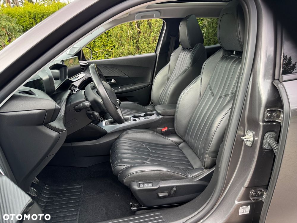 Peugeot 2008 - 6