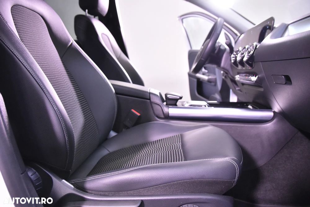 Mercedes-Benz GLA 200 d Aut. - 12