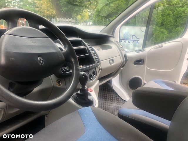 Renault Trafic - 15
