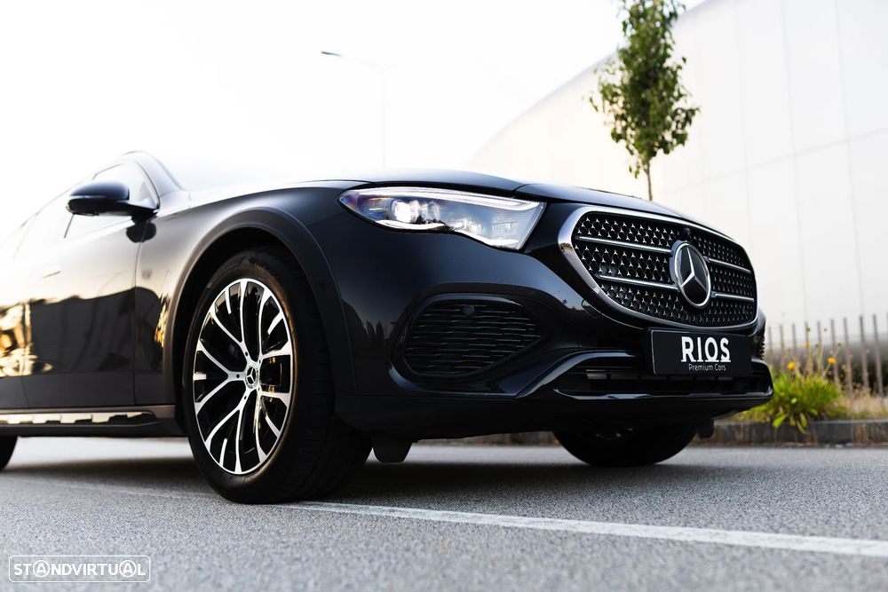 Mercedes-Benz E 300 de 4Matic All-Terrain - 22