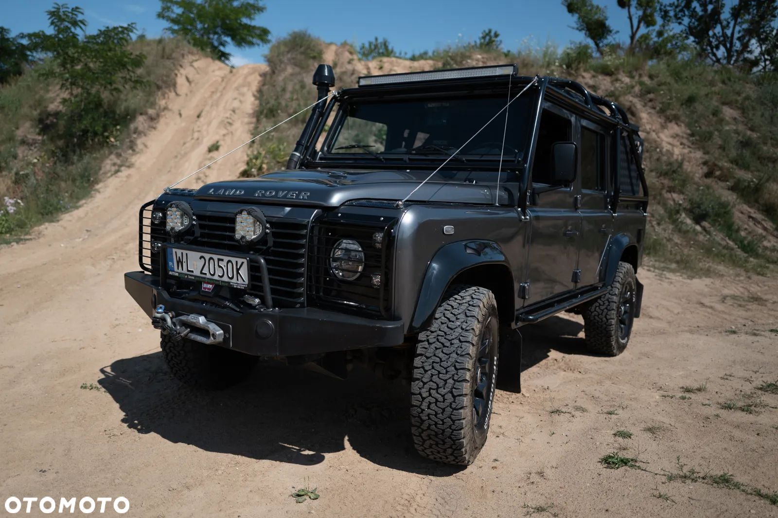 Land Rover Defender 110 2.2TD4 CrewCab SE