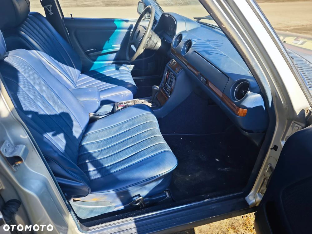 Mercedes-Benz W123 - 9