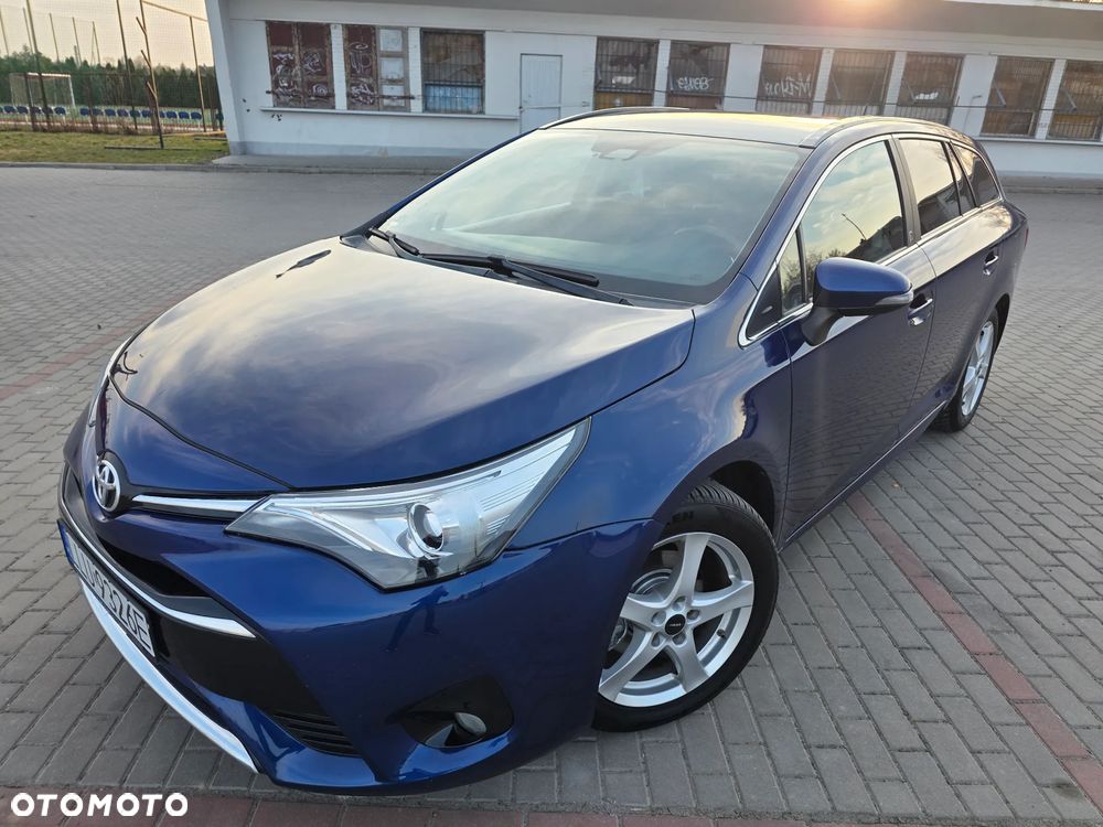 Toyota Avensis Touring Sports 1.8 Multidrive S Comfort - 17