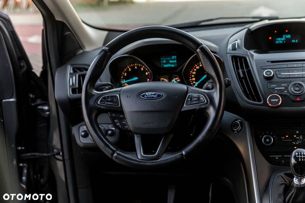 Ford Kuga - 22
