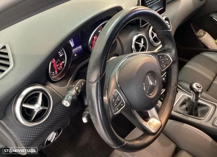 Mercedes-Benz A 180 d Urban - 7