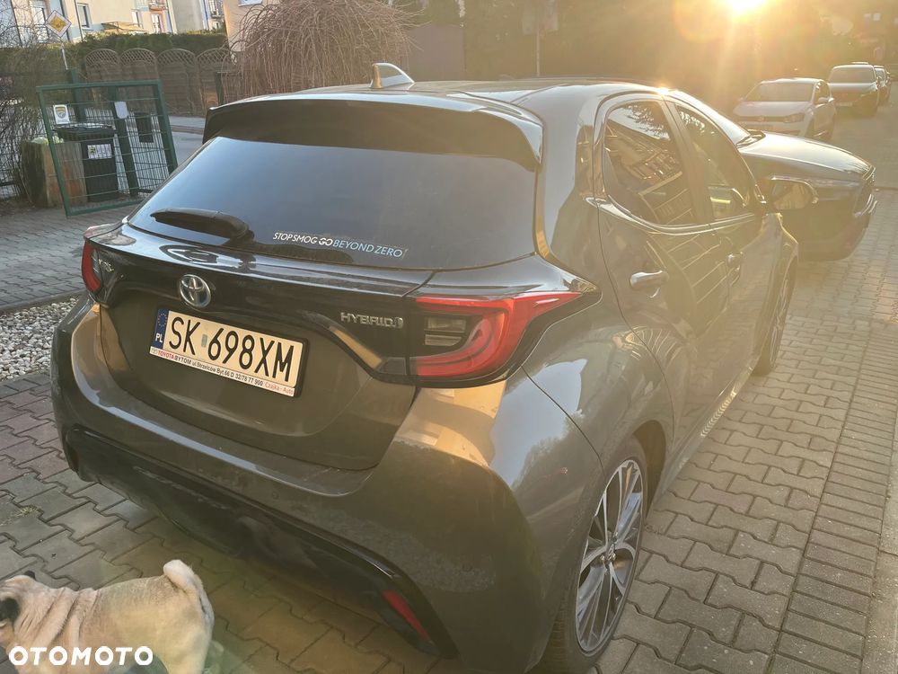 Toyota Yaris Hybrid 1.5 Executive - 4
