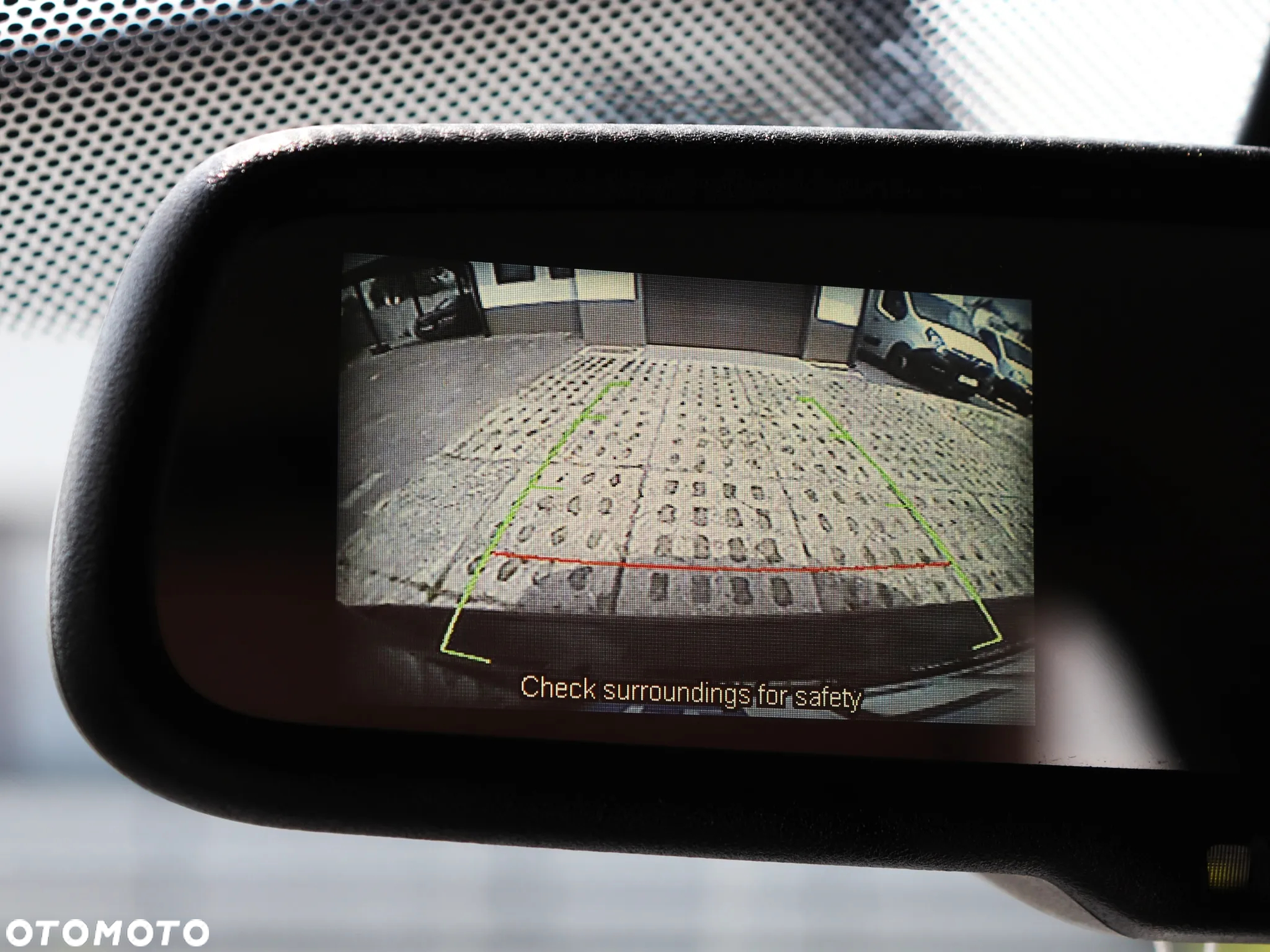 Mitsubishi Outlander 2.0 Intense 2WD - 30