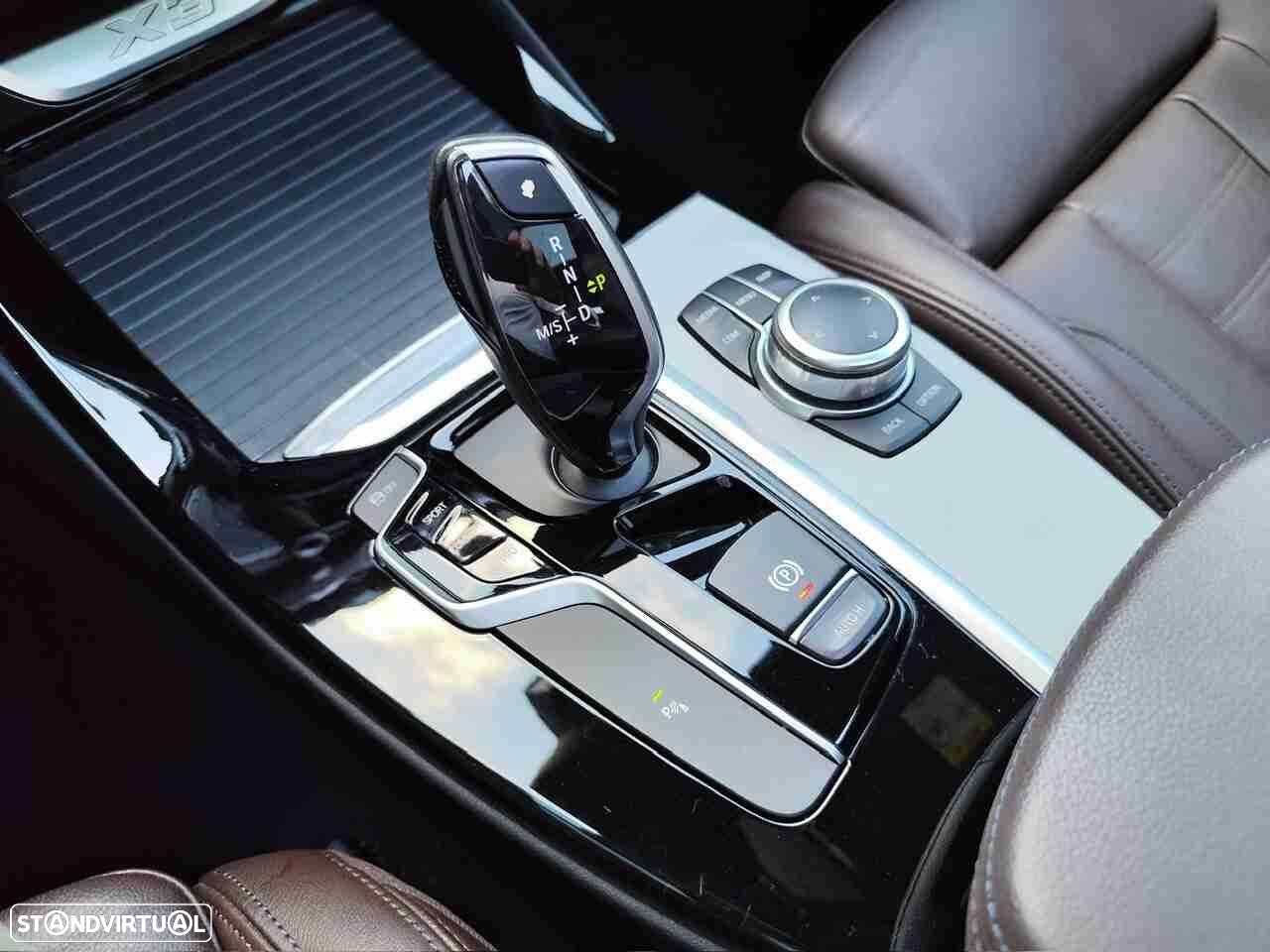 BMW X3 18 d sDrive Advantage Auto - 15