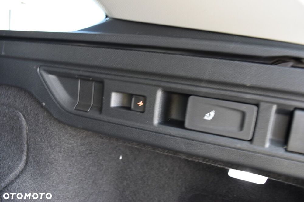 Volkswagen Passat - 40